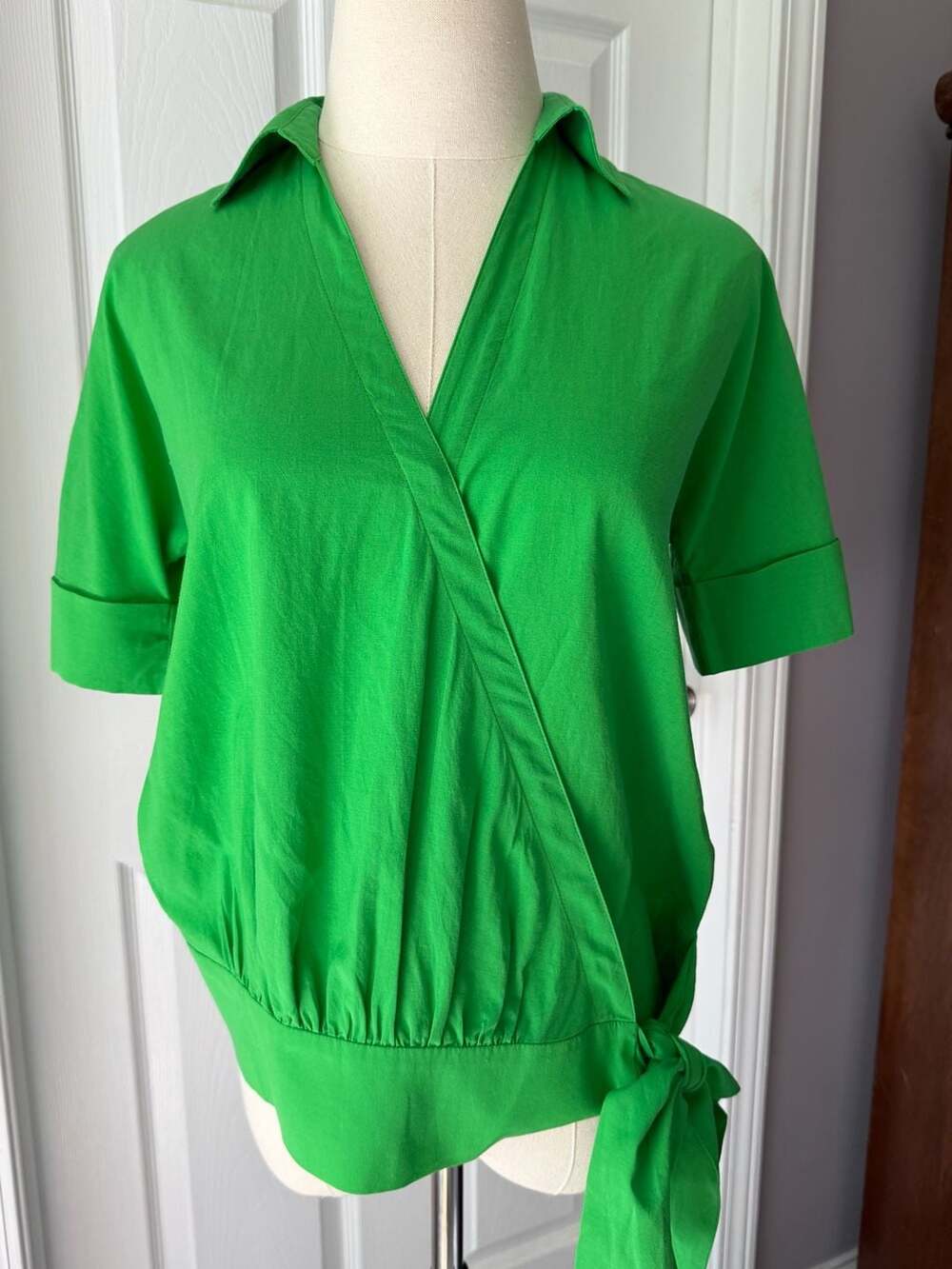 Trina Turk Green Collared Wrap-Style Short Sleeve Blouse